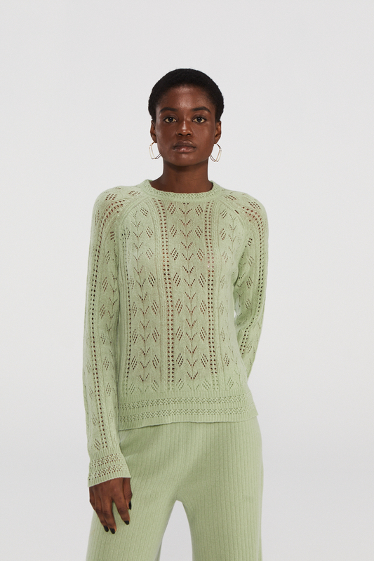 Легкий кашемировый свитер с дизайном открытой работы