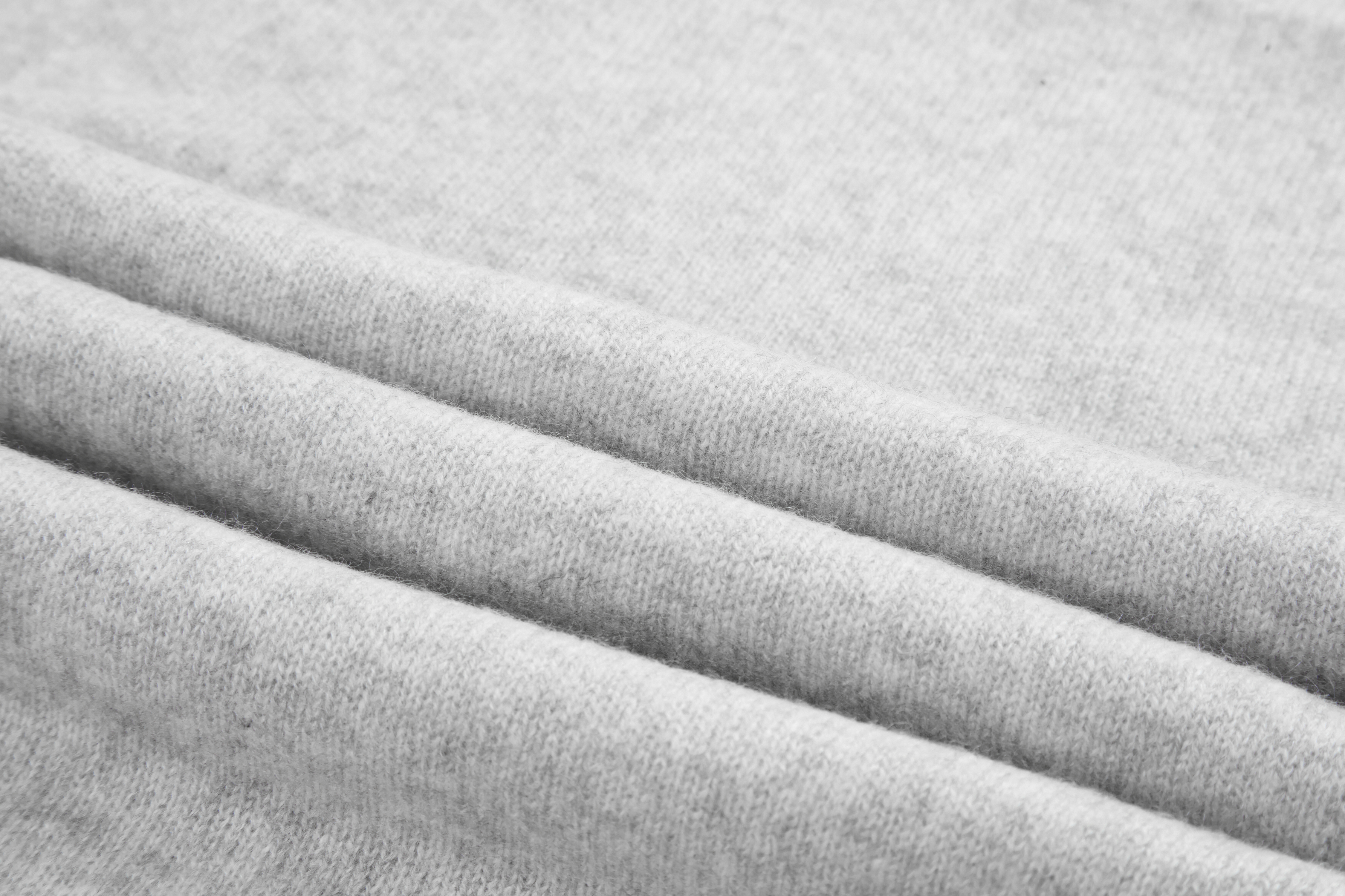 Переработанный кашемировый шарф