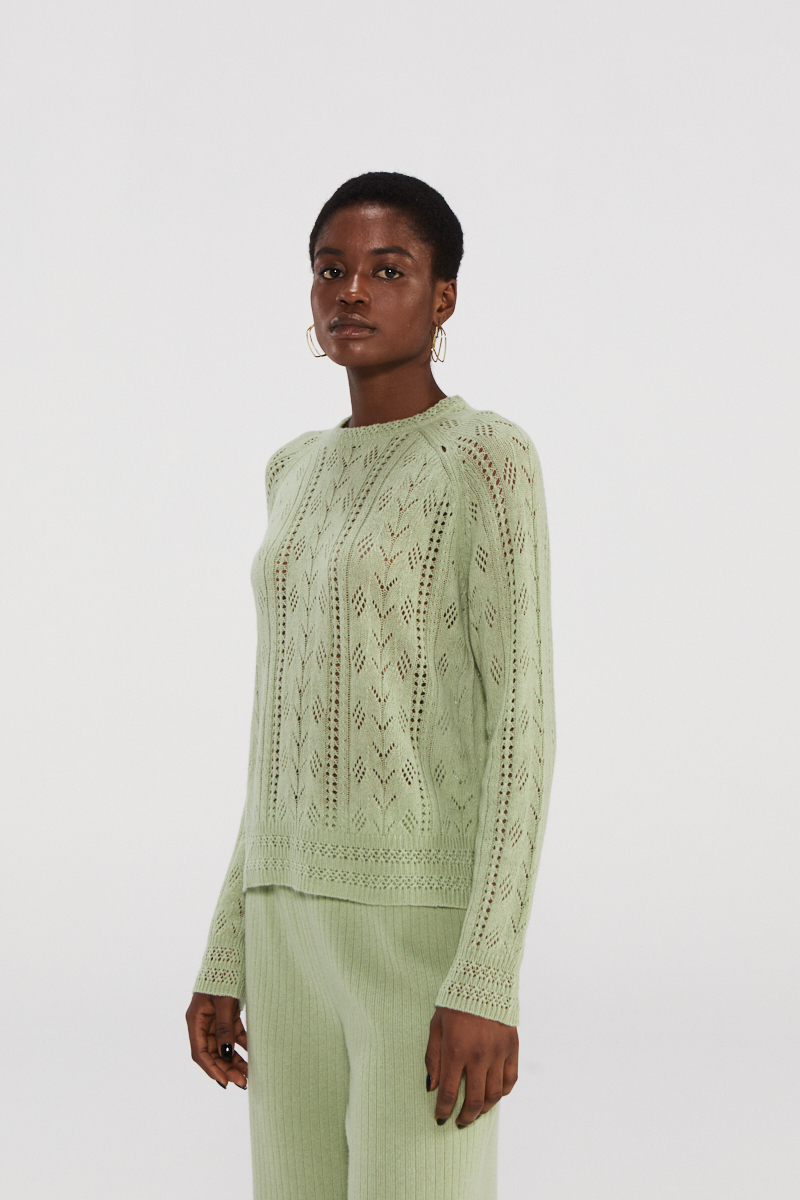 Легкий кашемировый свитер с дизайном открытой работы